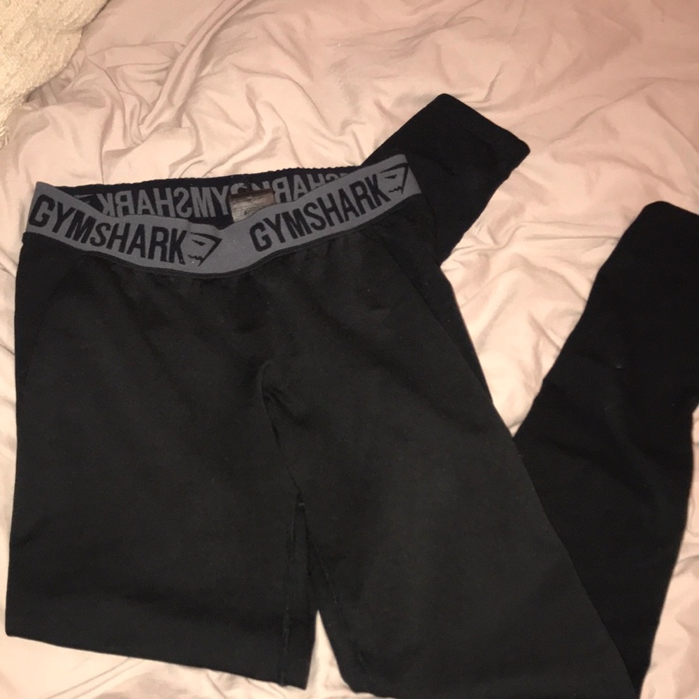 Black GymShark leggings